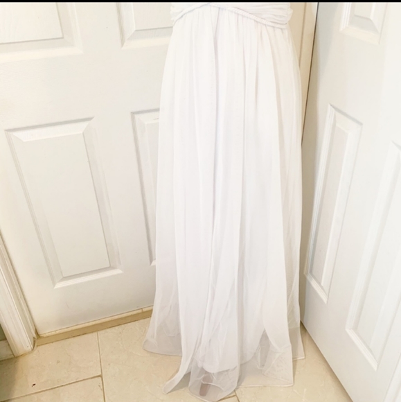 Calvin Klein white flowing strapless gown - Picture 3 of 6